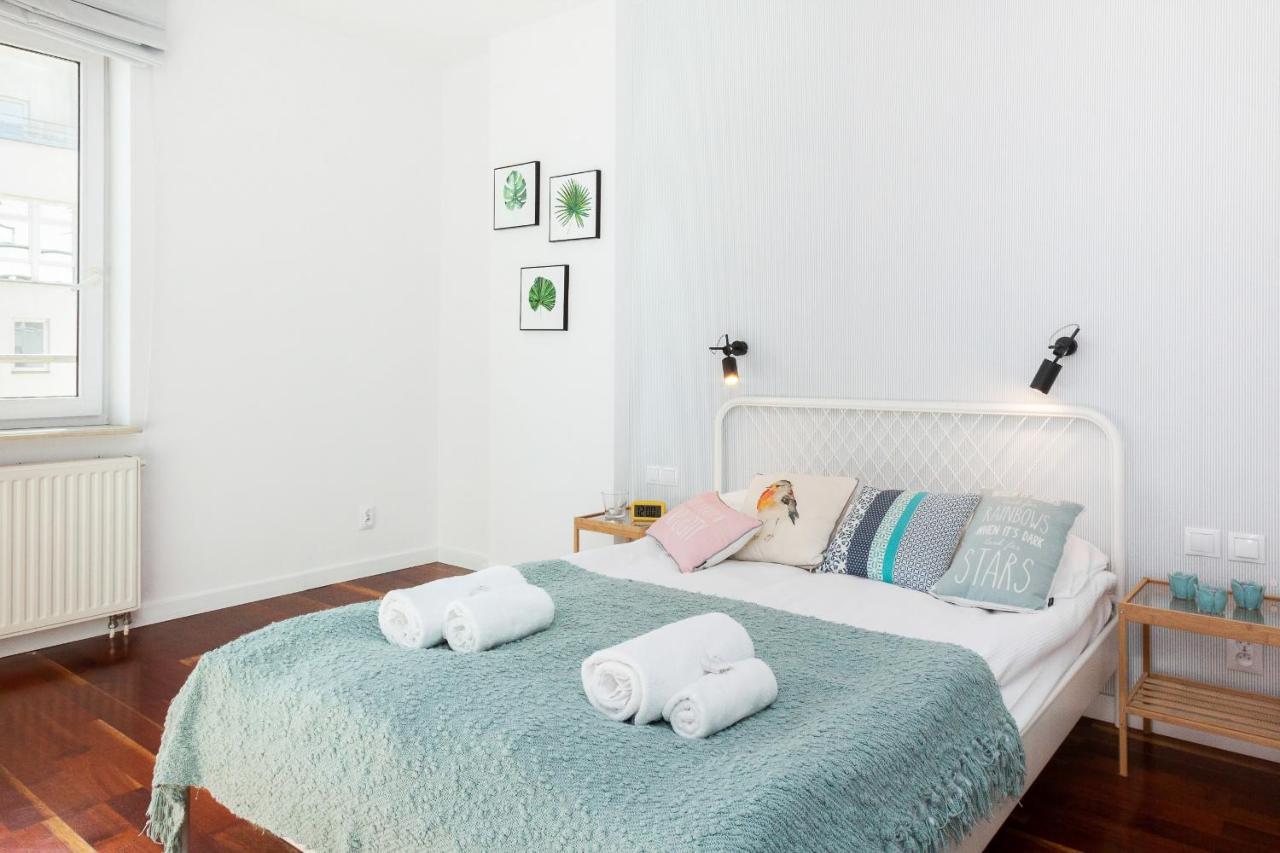 Apartments Warsaw Zelazna By Noclegi Renters Dış mekan fotoğraf